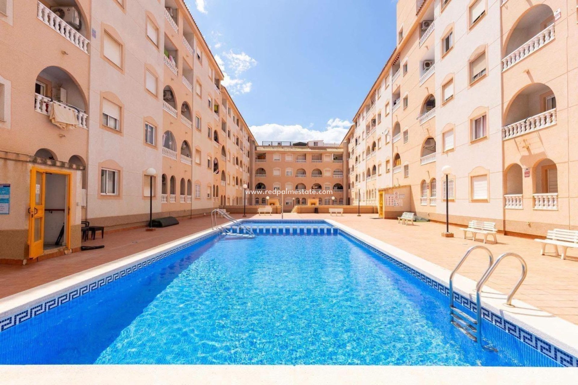 Återförsäljning - Lägenhet -
Torrevieja - Playa del Cura
