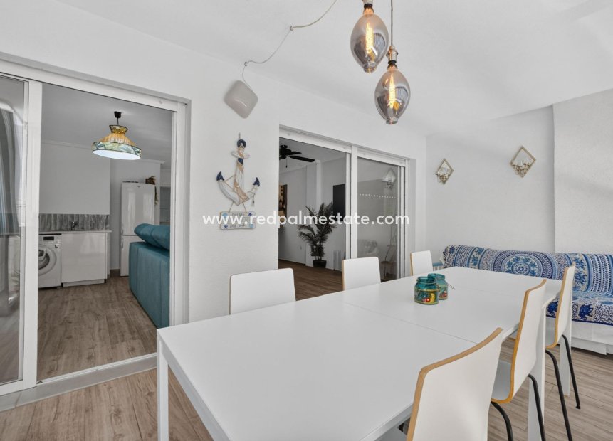 Återförsäljning - Lägenhet -
Torrevieja - Playa del Cura