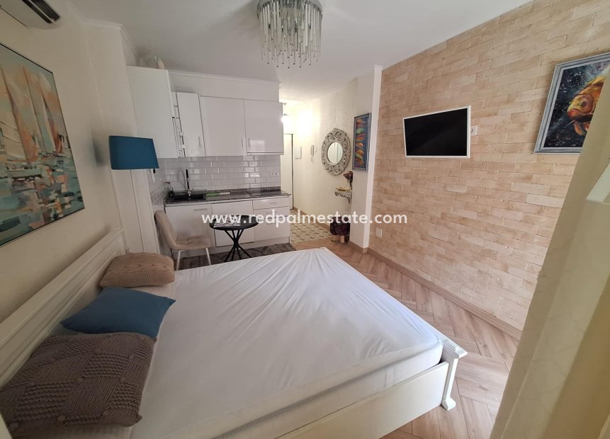 Återförsäljning - Lägenhet -
Torrevieja - Playa del Cura