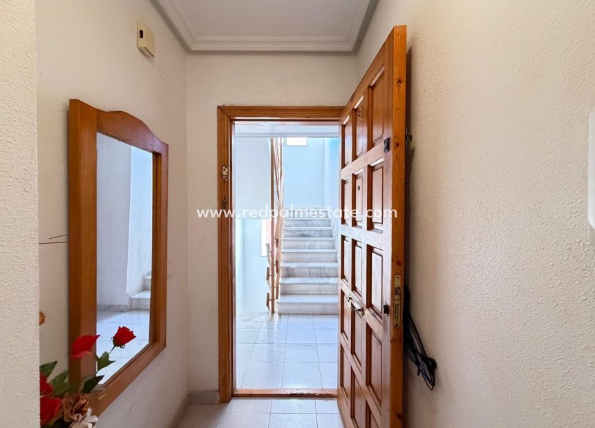 Återförsäljning - Lägenhet -
Torrevieja - Playa del Cura