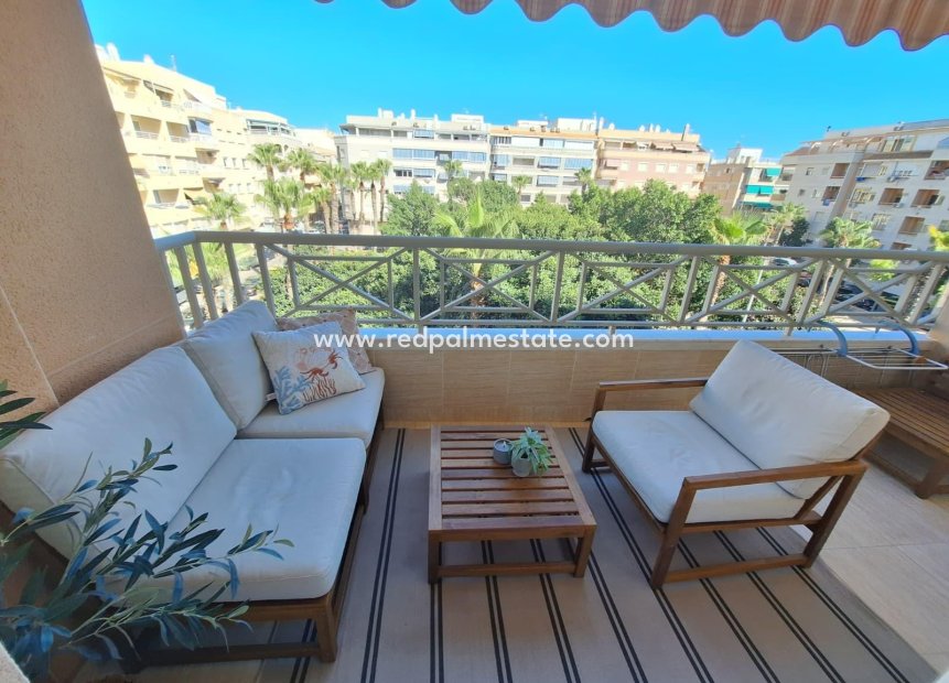 Återförsäljning - Lägenhet -
Torrevieja - Playa del Cura
