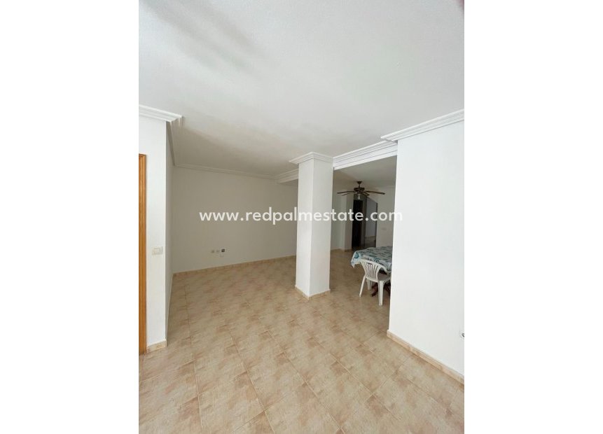 Återförsäljning - Lägenhet -
Torrevieja - Playa del Cura