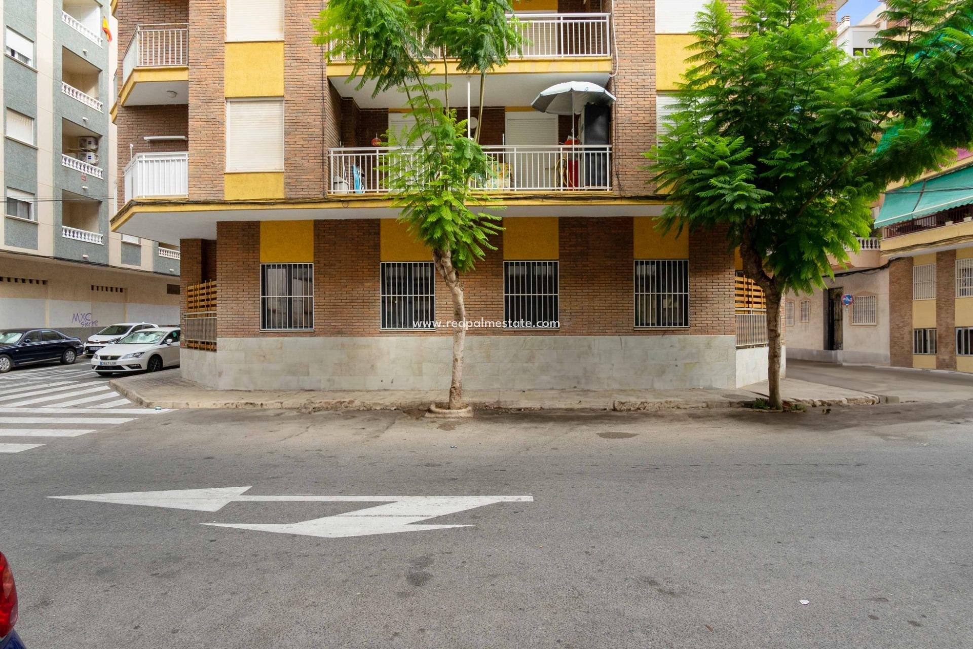 Återförsäljning - Lägenhet -
Torrevieja - Playa del Cura