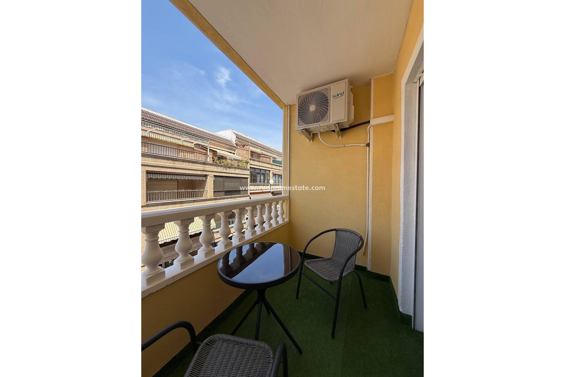 Återförsäljning - Lägenhet -
Torrevieja - Playa del Cura