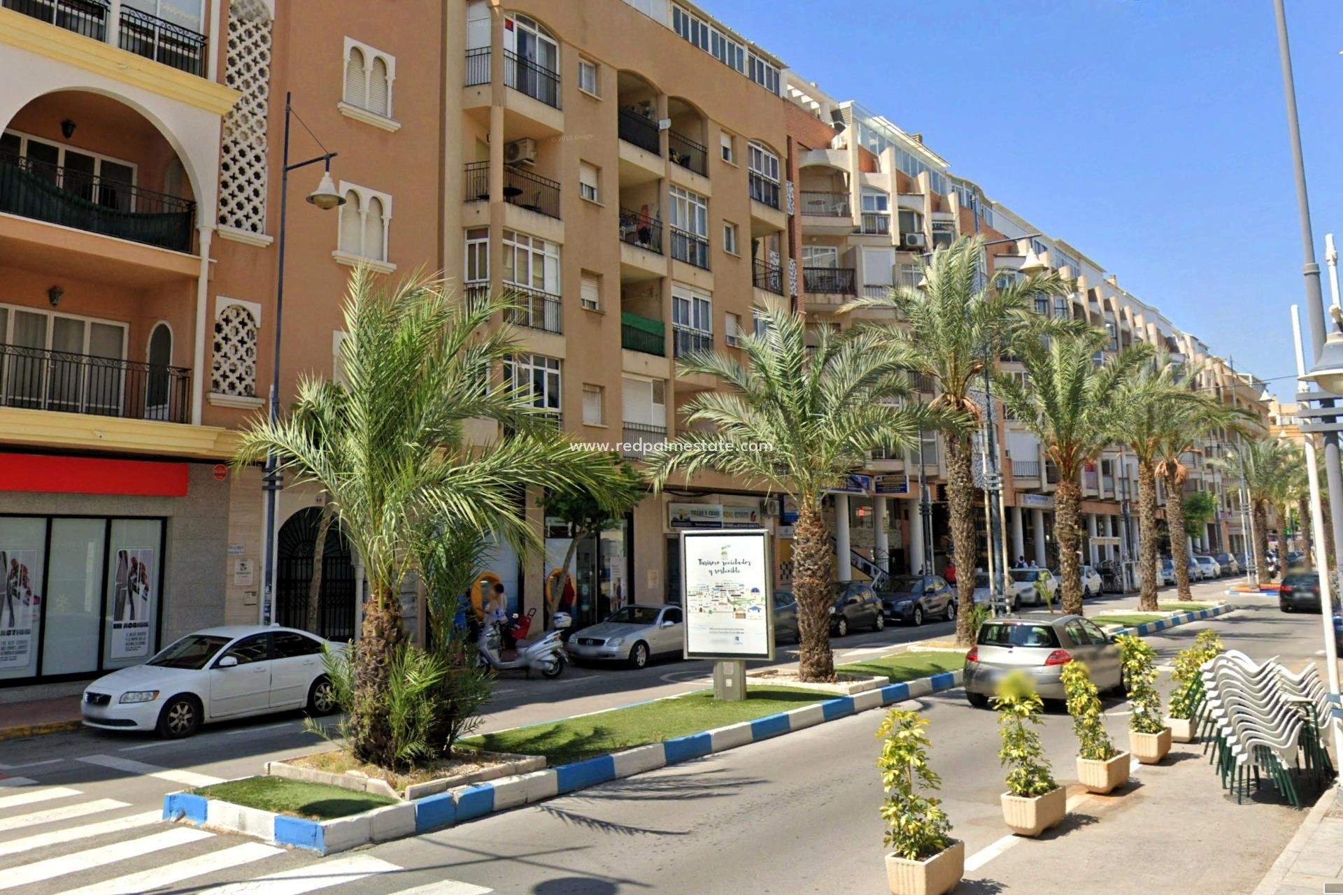 Återförsäljning - Lägenhet -
Torrevieja - Playa del Cura
