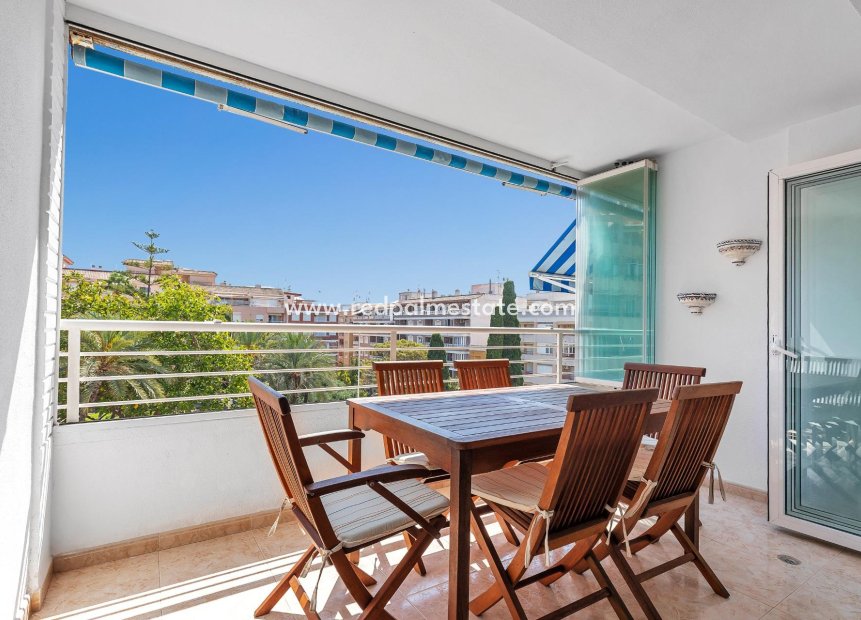 Återförsäljning - Lägenhet -
Torrevieja - Playa del Cura