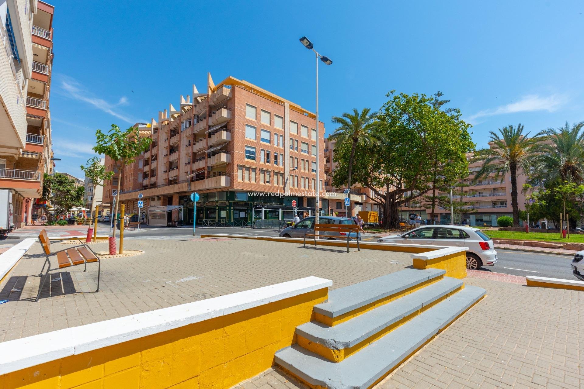 Återförsäljning - Lägenhet -
Torrevieja - Playa del Cura