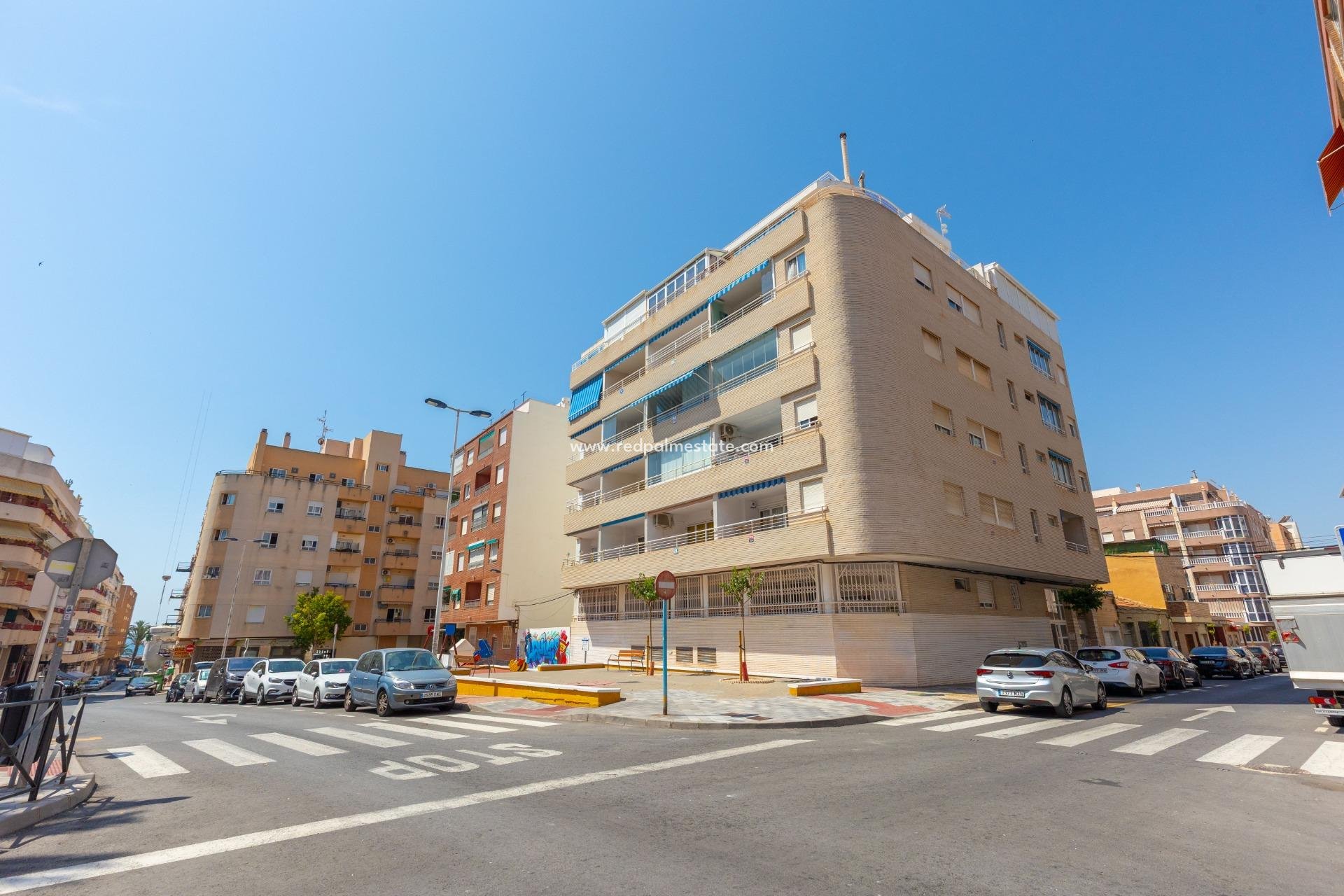 Återförsäljning - Lägenhet -
Torrevieja - Playa del Cura
