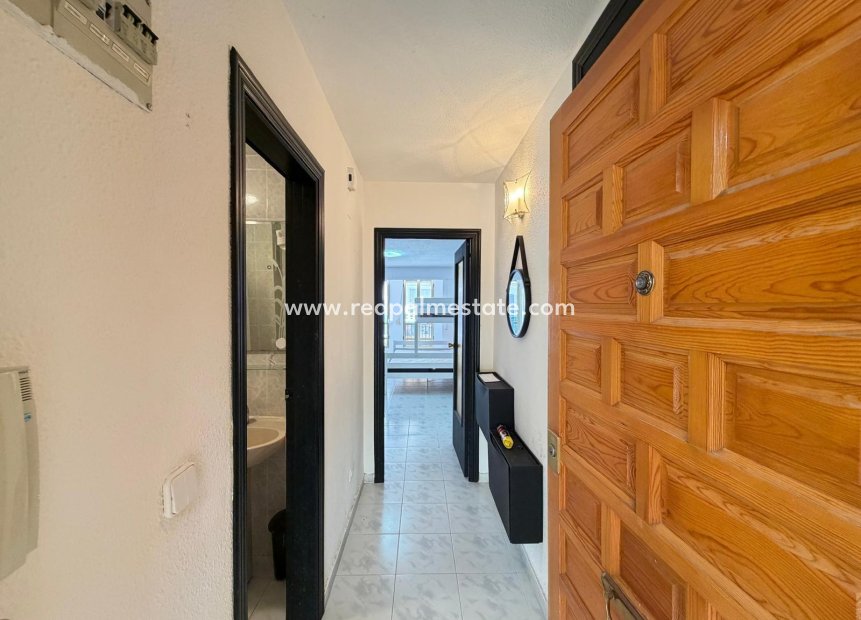 Återförsäljning - Lägenhet -
Torrevieja - Playa del Cura