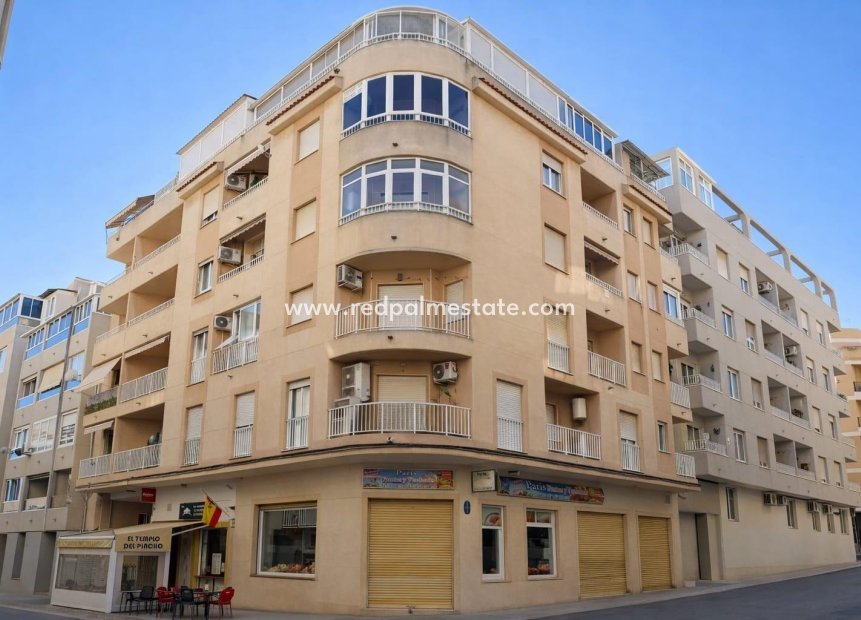 Återförsäljning - Lägenhet -
Torrevieja - Playa del Cura