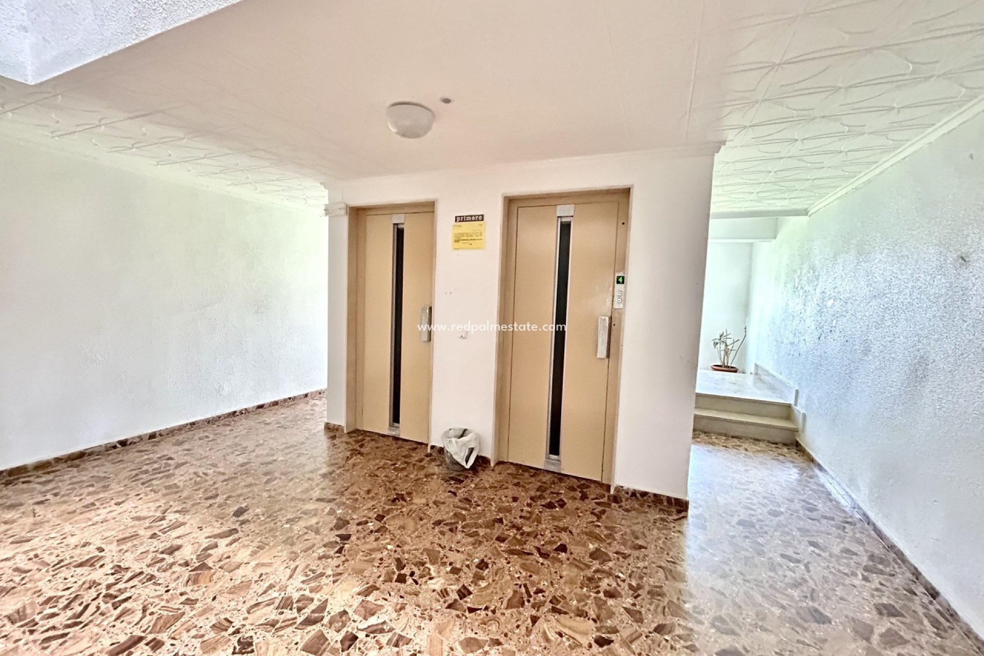 Återförsäljning - Lägenhet -
Torrevieja - Punta prima