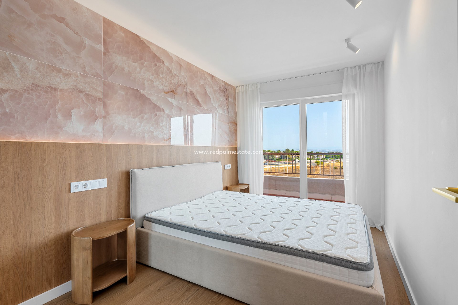 Återförsäljning - Lägenhet -
Torrevieja - Punta prima
