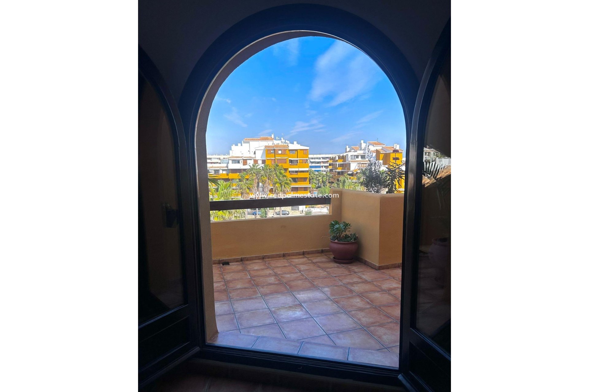 Återförsäljning - Lägenhet -
Torrevieja - Punta prima