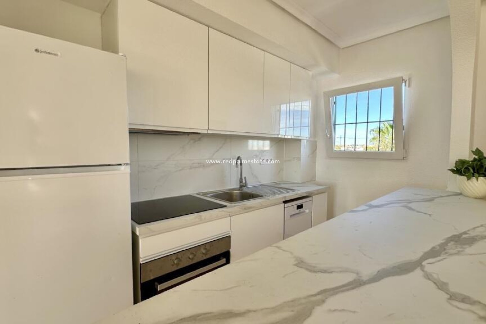 Återförsäljning - Lägenhet -
Torrevieja - Punta prima