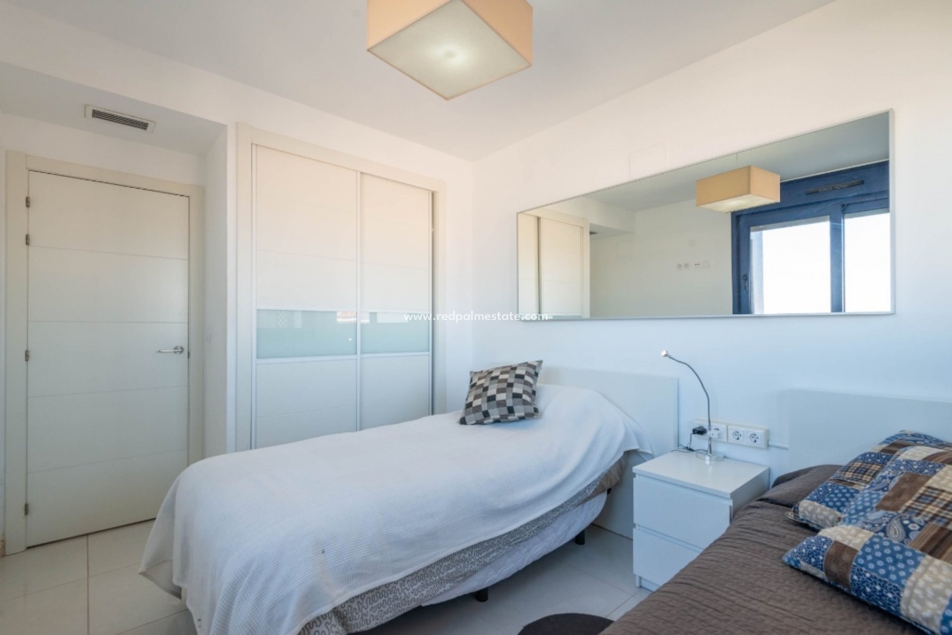 Återförsäljning - Lägenhet -
Torrevieja - Punta prima