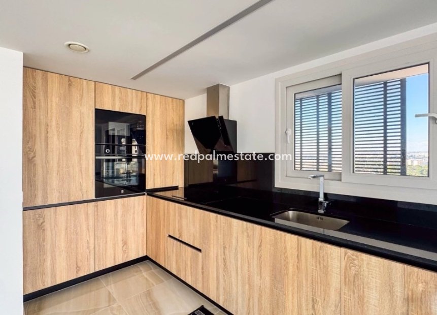 Återförsäljning - Lägenhet -
Torrevieja - Punta prima