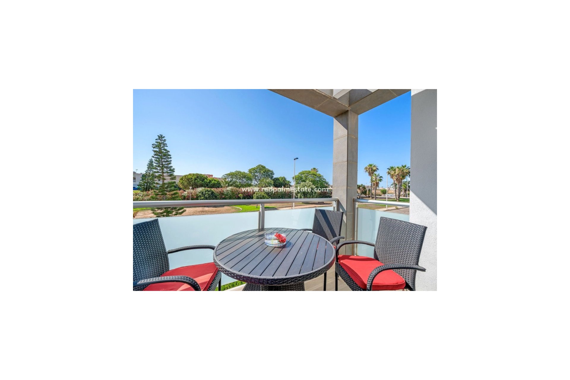 Återförsäljning - Lägenhet -
Torrevieja - Punta prima