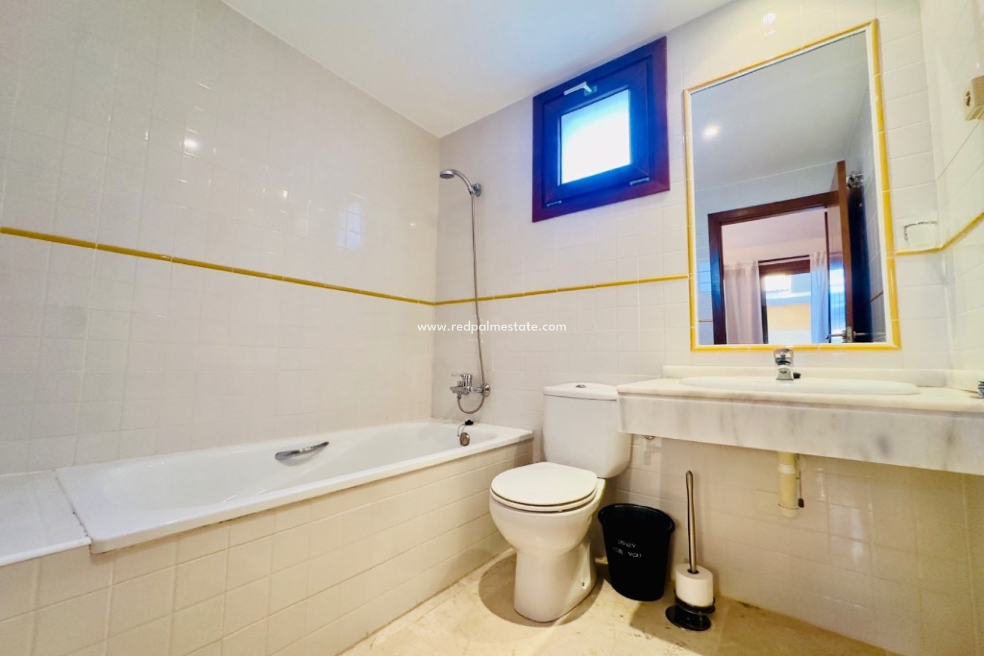 Återförsäljning - Lägenhet -
Torrevieja - Punta prima