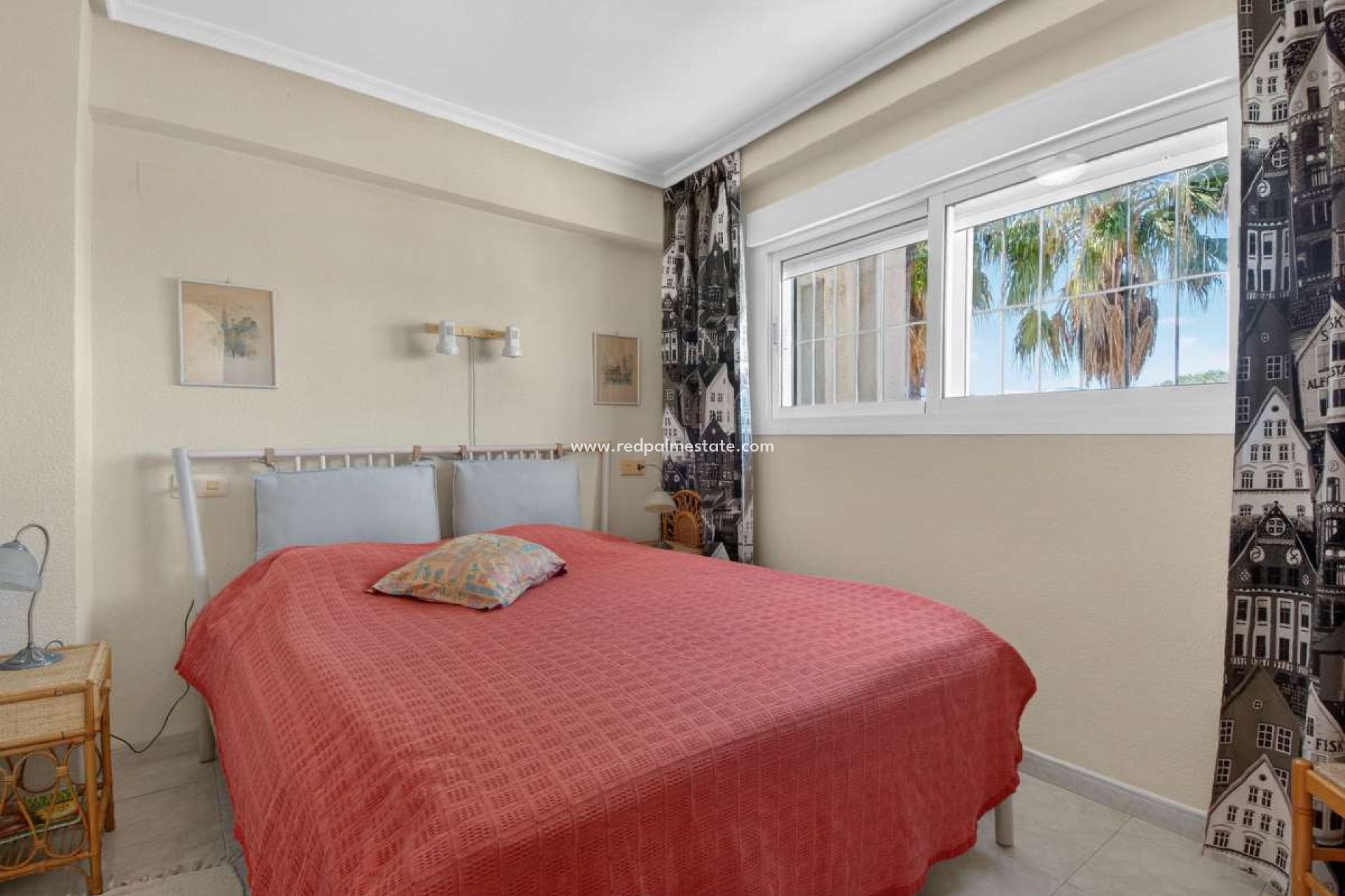Återförsäljning - Lägenhet -
Torrevieja - Punta prima