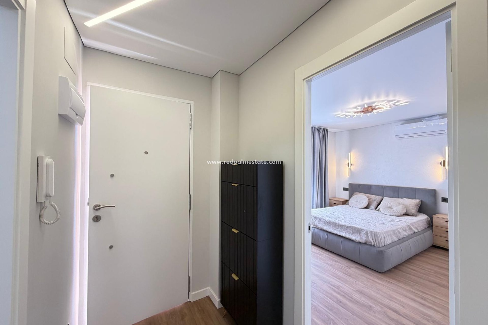 Återförsäljning - Lägenhet -
Torrevieja - Punta prima