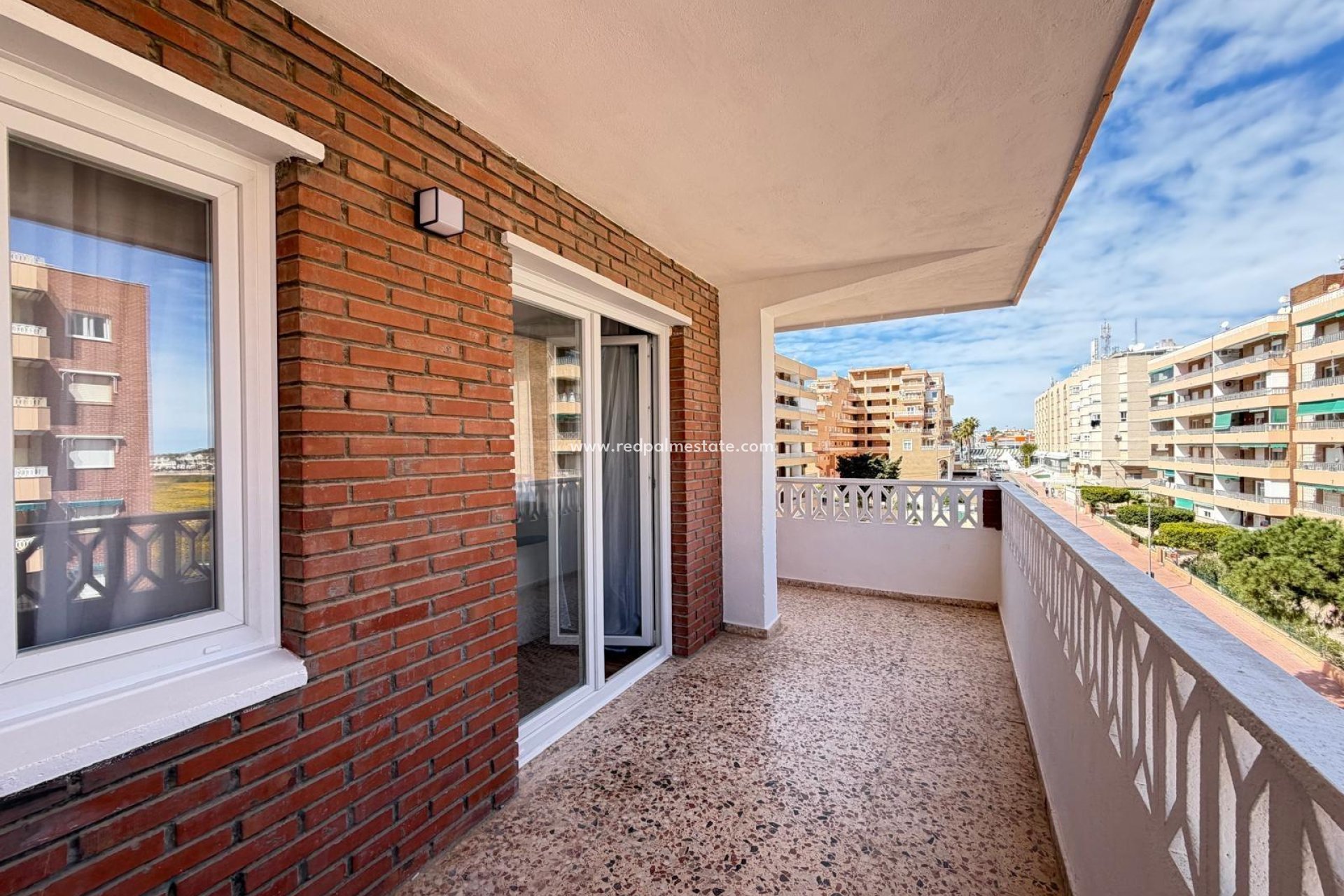 Återförsäljning - Lägenhet -
Torrevieja - Punta prima