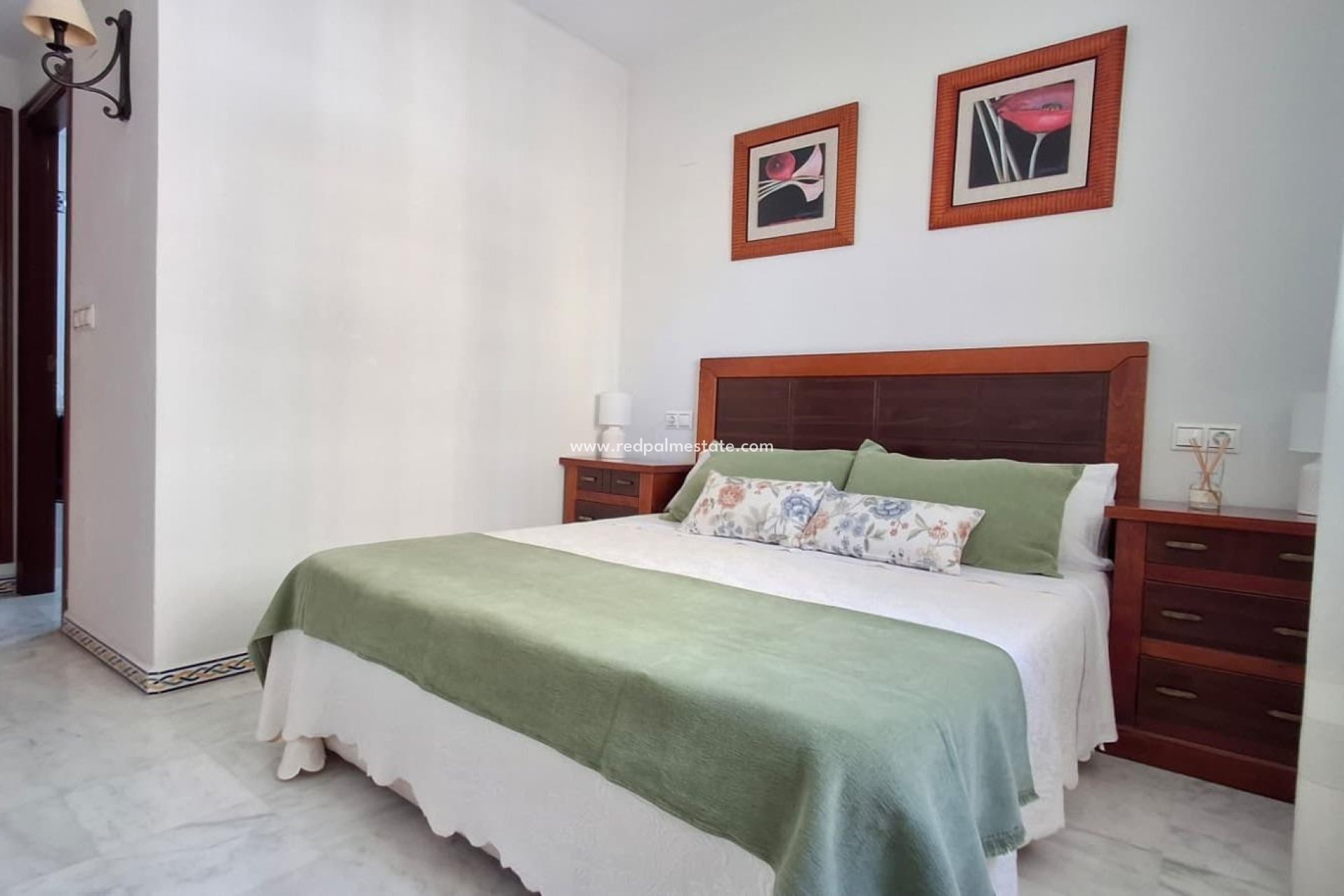 Återförsäljning - Lägenhet -
Torrevieja - Rosaleda-los frutales