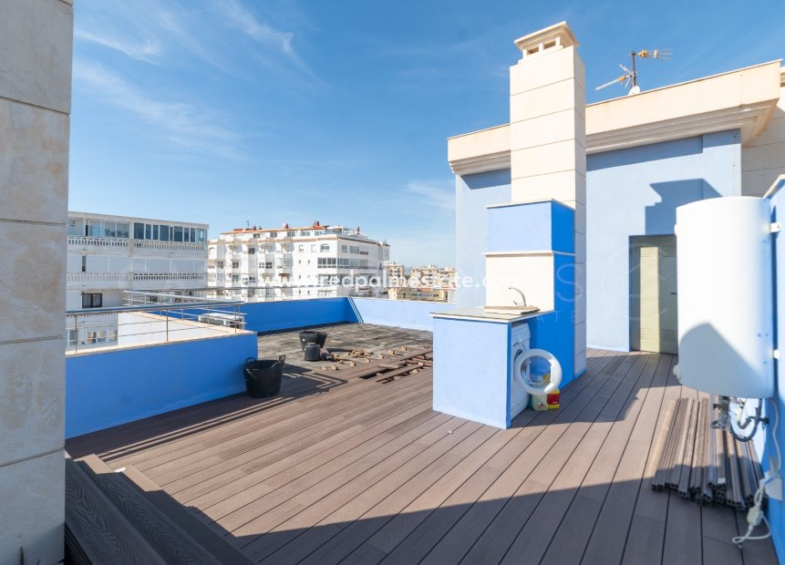 Återförsäljning - Lägenhet -
Torrevieja - Torrelamata