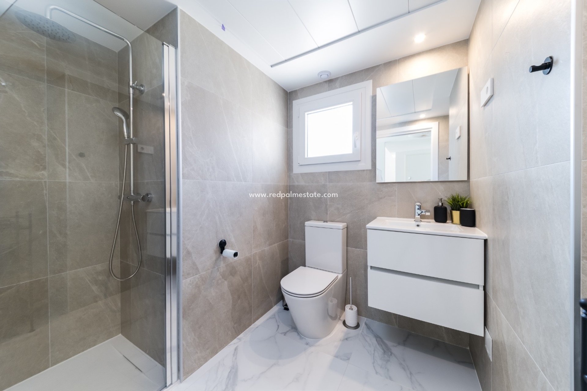 Återförsäljning - Lägenhet -
Torrevieja