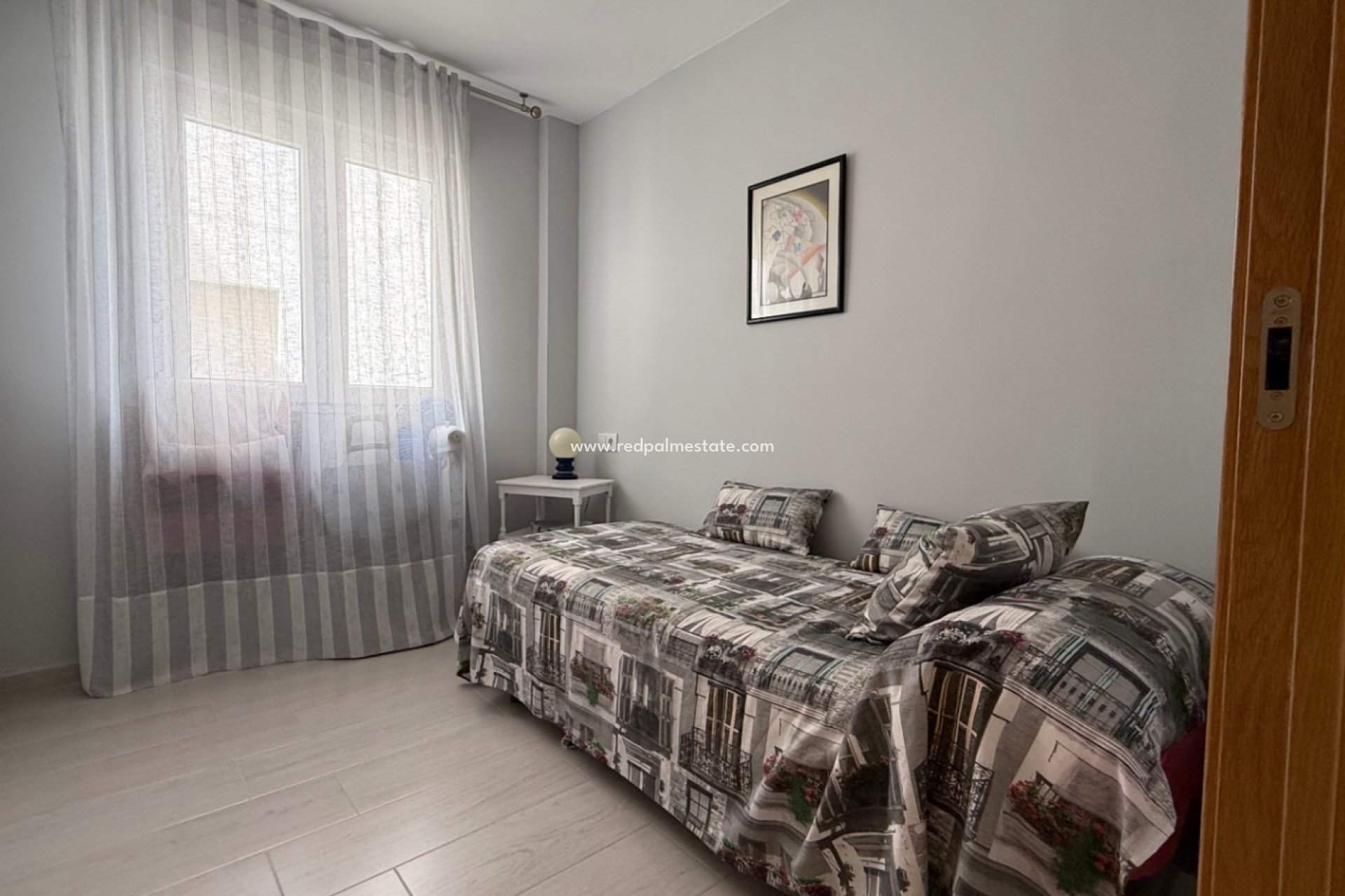 Återförsäljning - Lägenhet -
Torrevieja