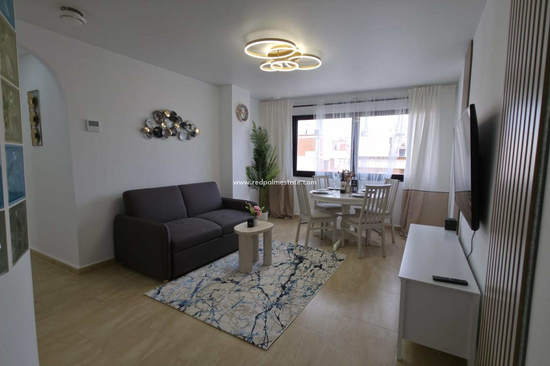 Återförsäljning - Lägenhet -
Torrevieja