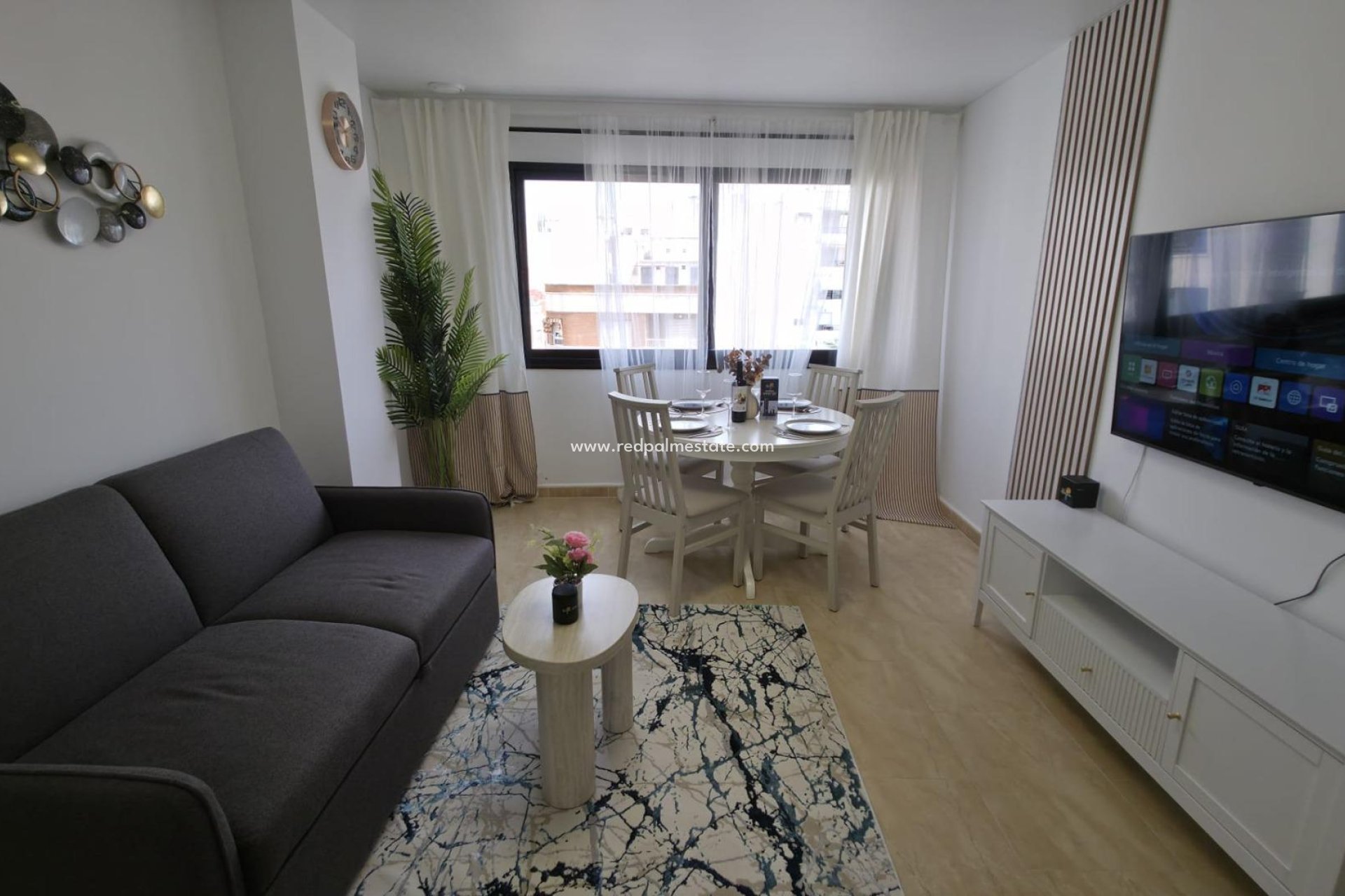Återförsäljning - Lägenhet -
Torrevieja