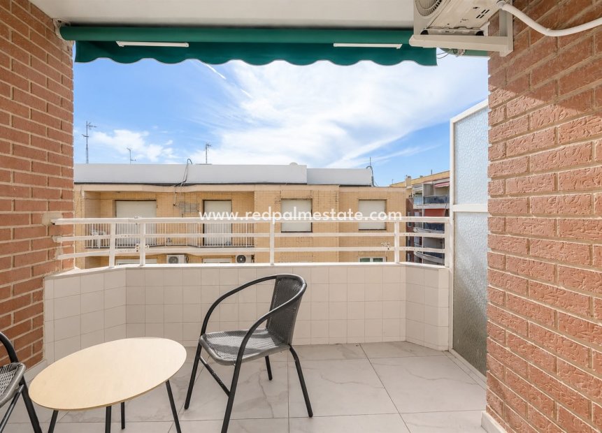 Återförsäljning - Lägenhet -
Torrevieja