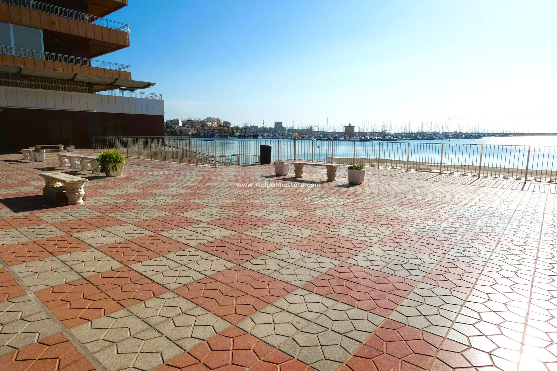 Återförsäljning - Lägenhet -
Torrevieja