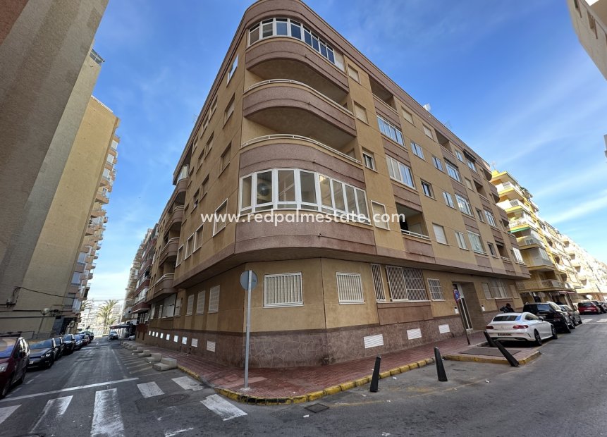Återförsäljning - Lägenhet -
Torrevieja