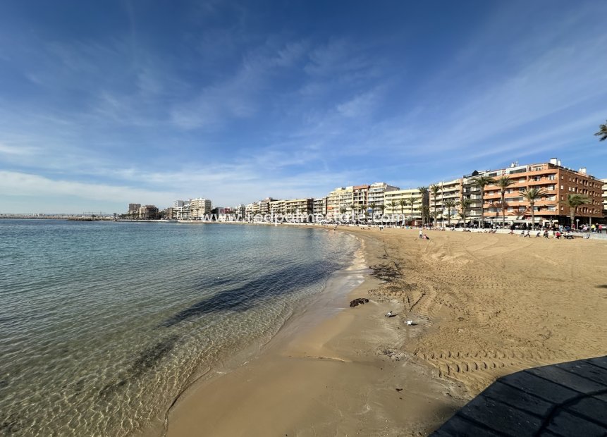 Återförsäljning - Lägenhet -
Torrevieja
