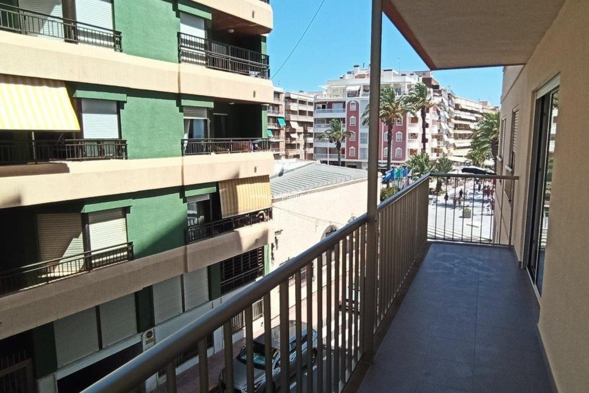 Återförsäljning - Lägenhet -
Torrevieja