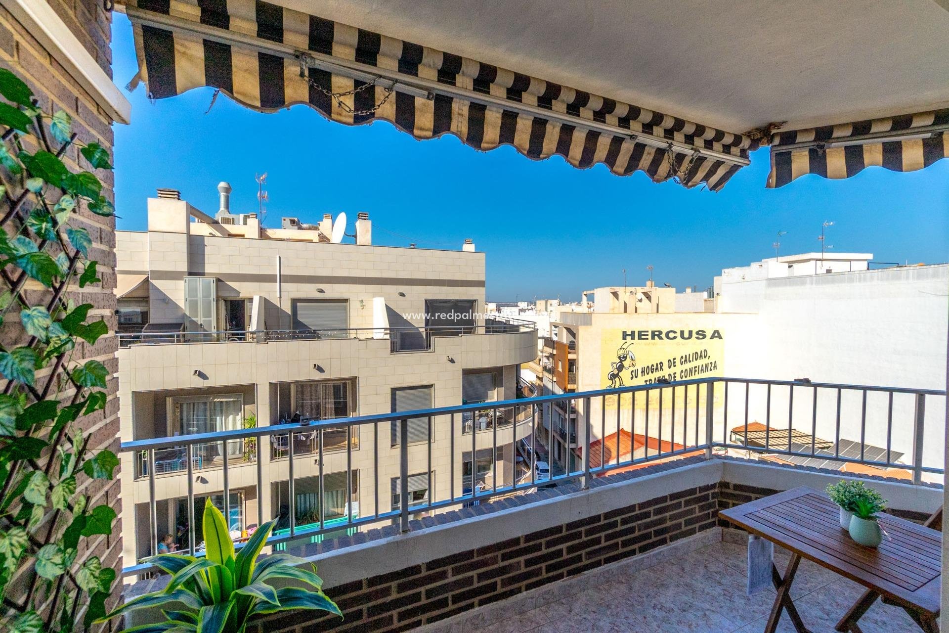 Återförsäljning - Lägenhet -
Torrevieja