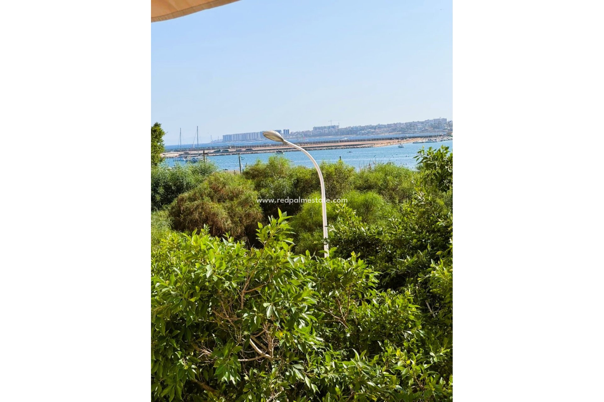 Återförsäljning - Lägenhet -
Torrevieja