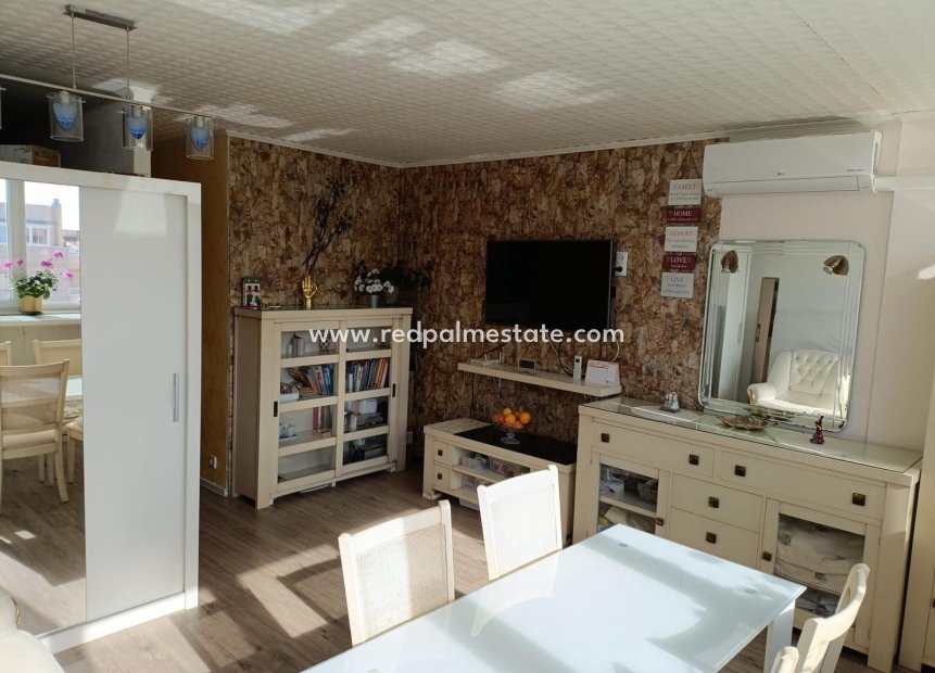 Återförsäljning - Lägenhet -
Torrevieja