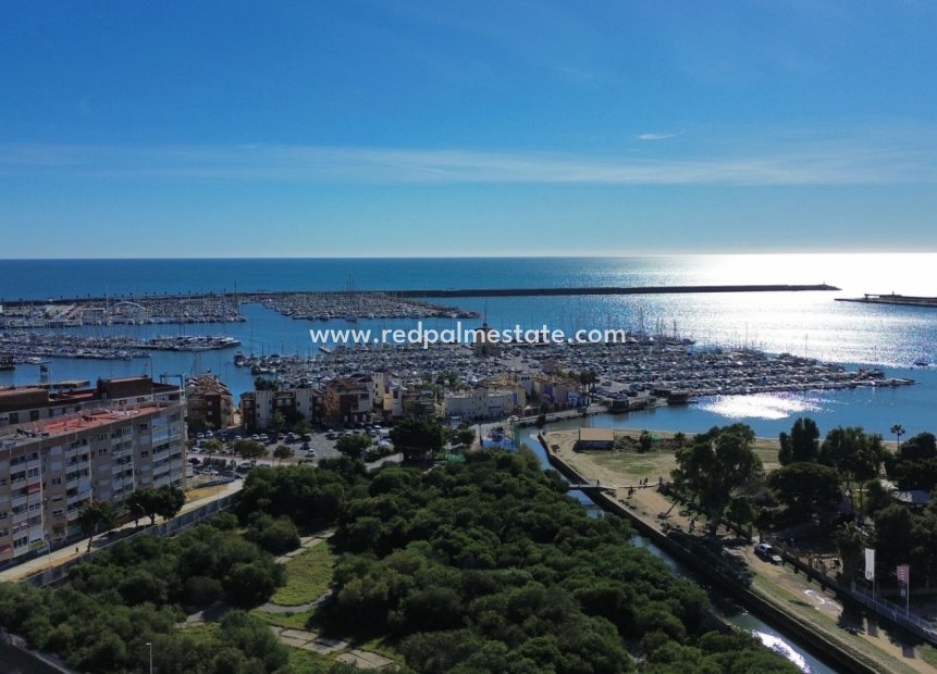 Återförsäljning - Lägenhet -
Torrevieja