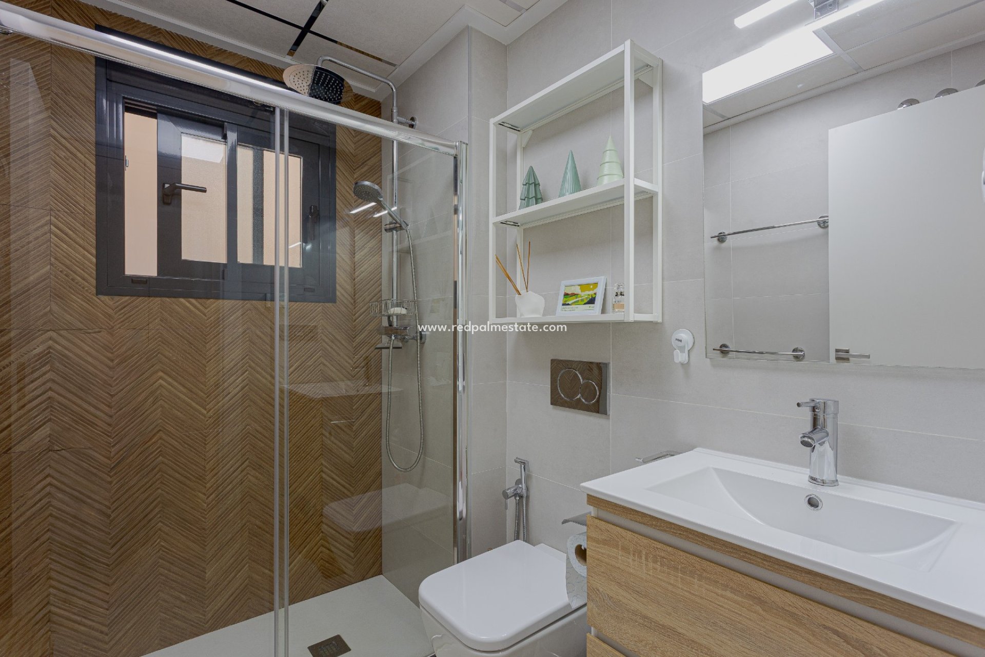 Återförsäljning - Lägenhet -
Torrevieja