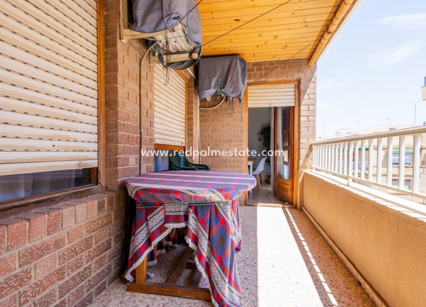 Återförsäljning - Lägenhet -
Torrevieja