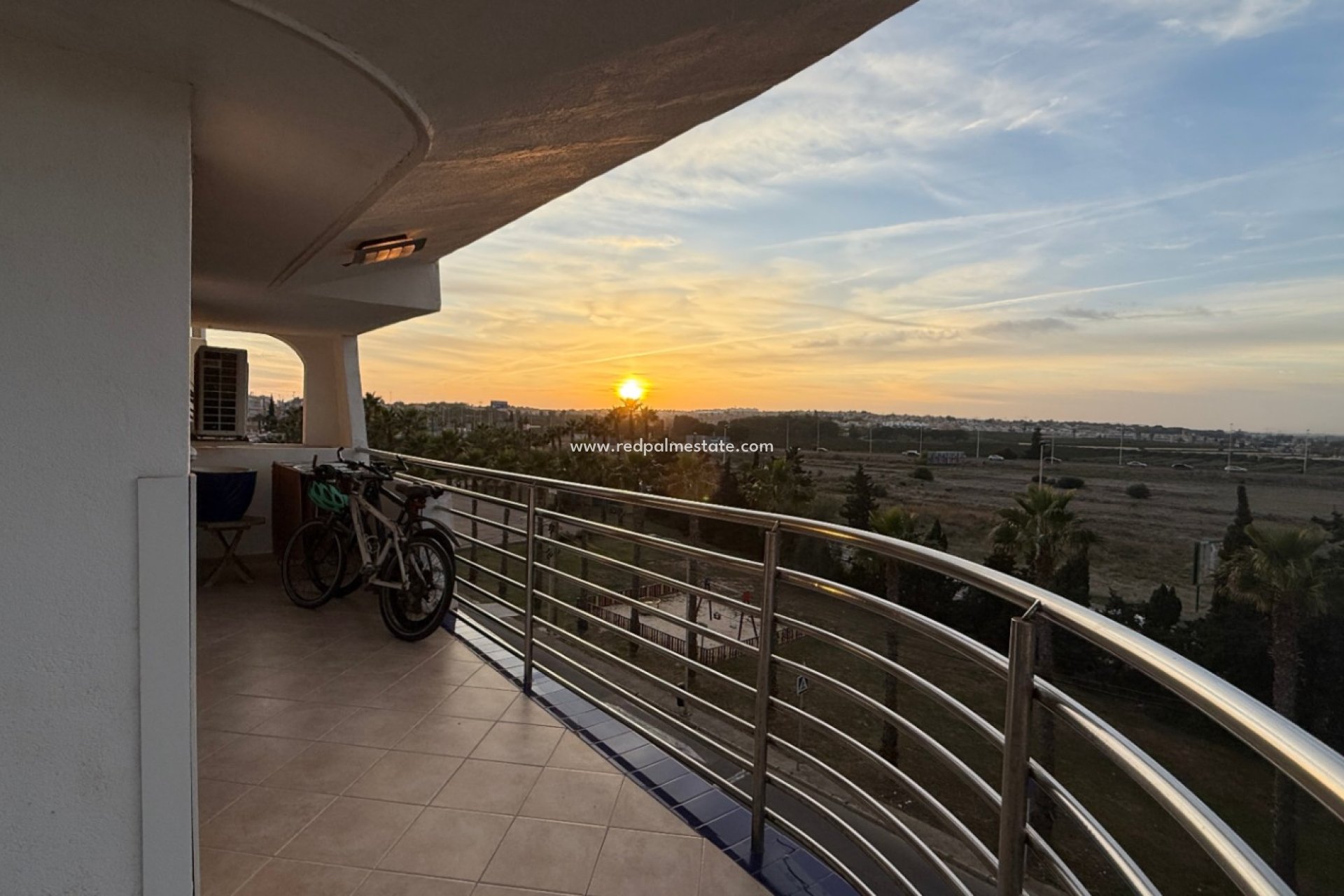 Återförsäljning - Lägenhet -
Torrevieja