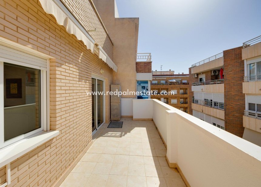 Återförsäljning - Lägenhet -
Torrevieja