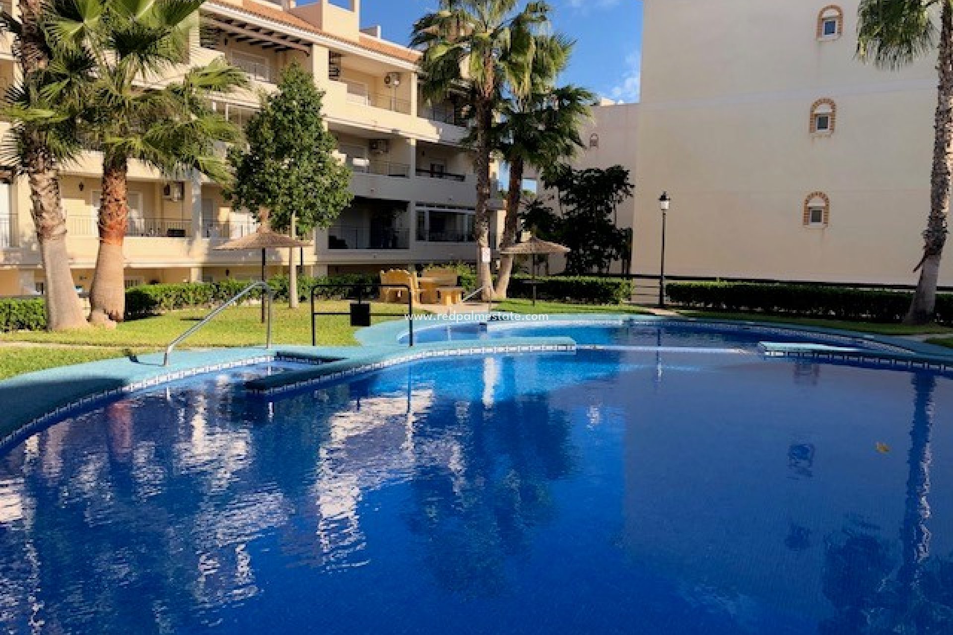 Återförsäljning - Lägenhet -
Villamartín - Costa Blanca