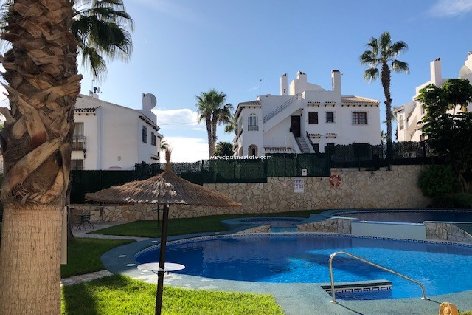 Återförsäljning - Lägenhet -
Villamartín - Costa Blanca