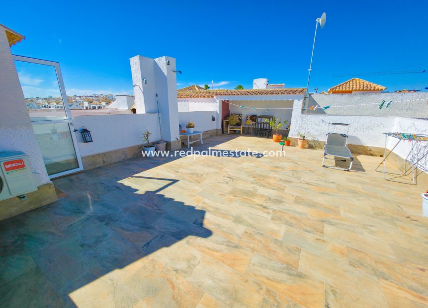 Återförsäljning - Lägenhet -
Vistabella Golf Entre Naranjos - Costa Blanca