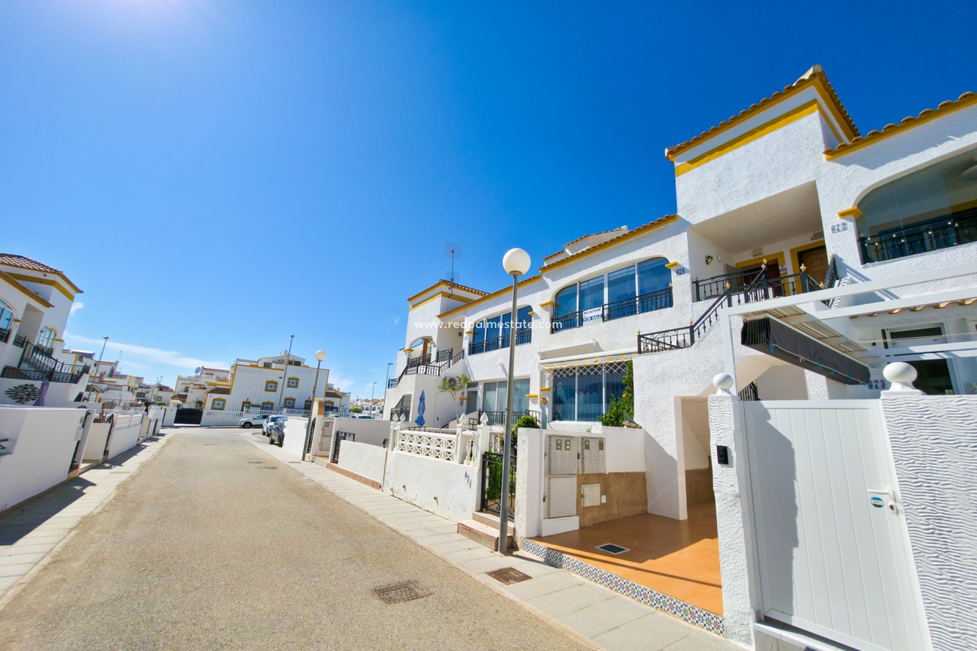 Återförsäljning - Lägenhet -
Vistabella Golf Entre Naranjos - Costa Blanca