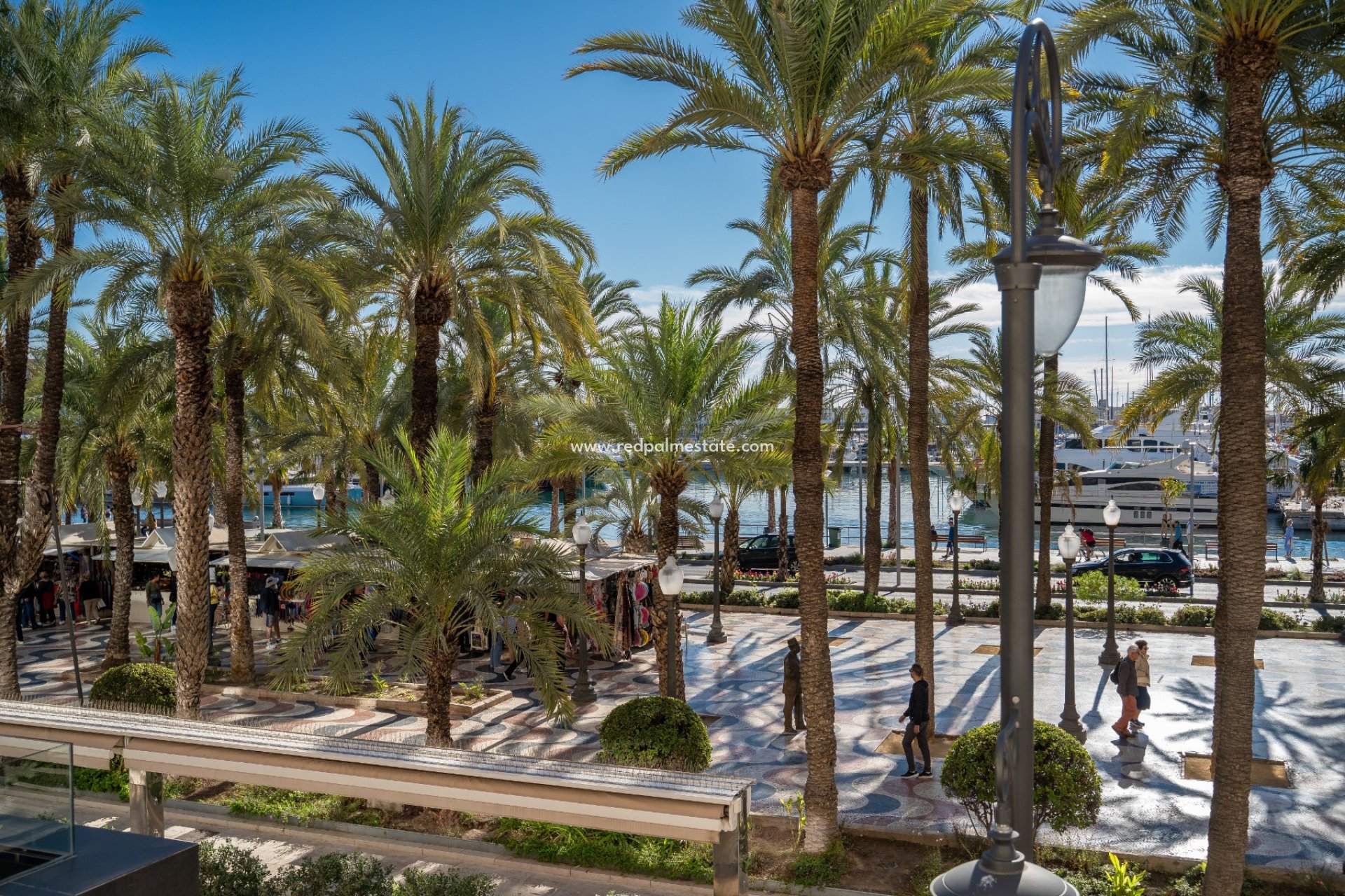 Återförsäljning - Lägenheter -
Alicante