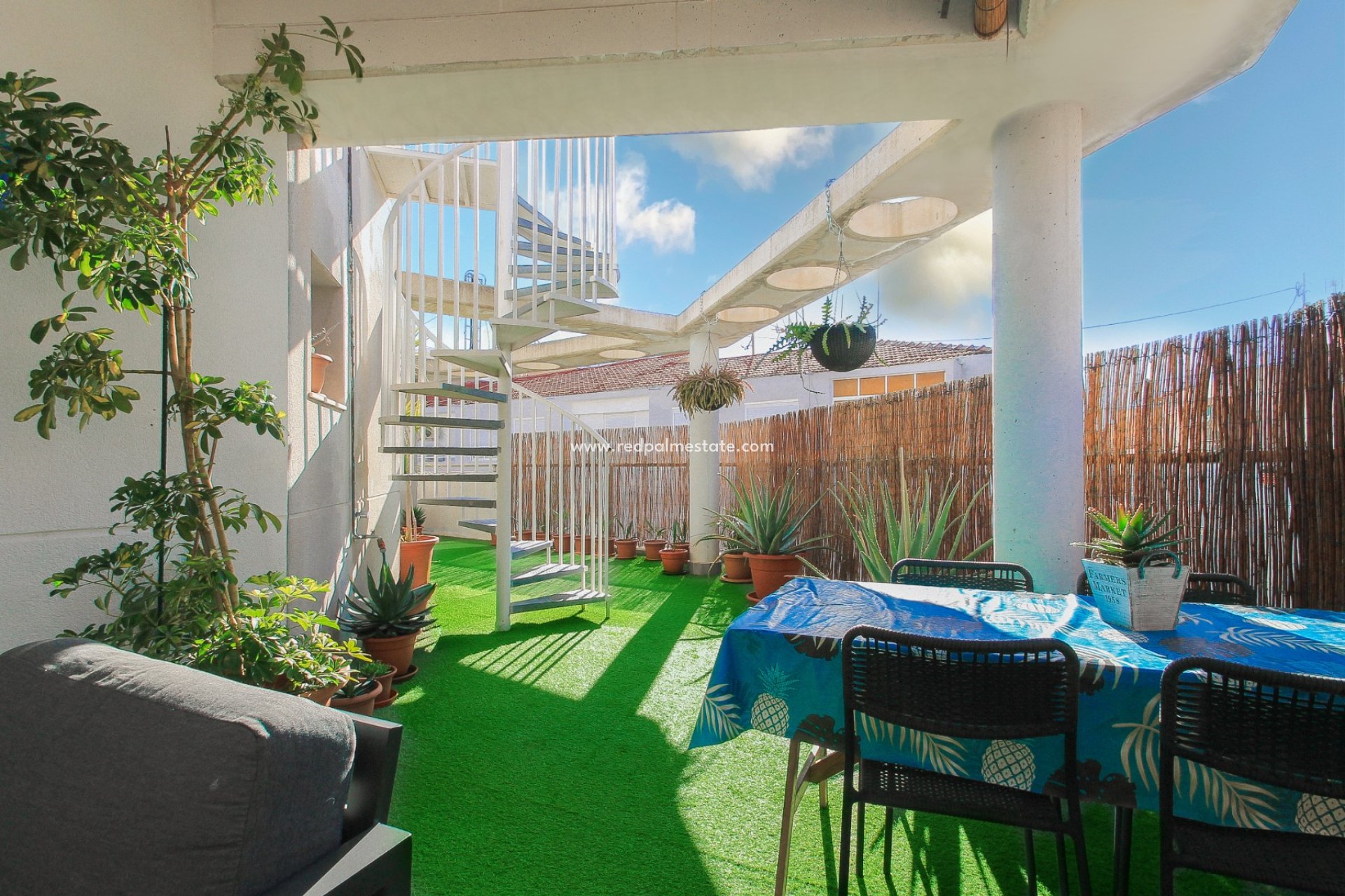 Återförsäljning - Lägenheter -
Alicante